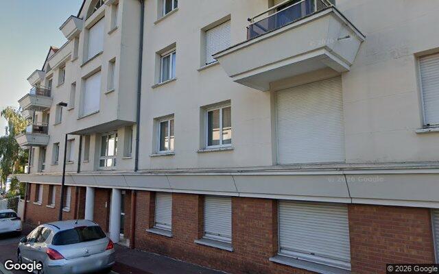 Façade : 2 rue Maurice Utrillo, Massy